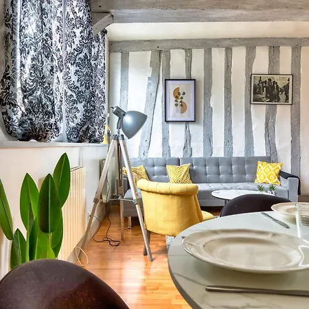 Apartament Le Auguste Duplex Avec Terrasse *