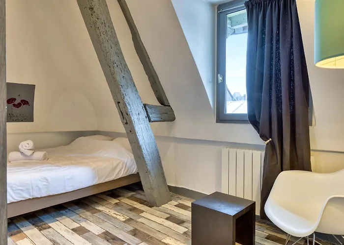 Le Auguste Duplex Avec Terrasse Apartment *